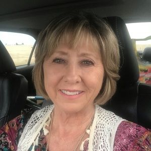 Meet your Posher, Eloise a.